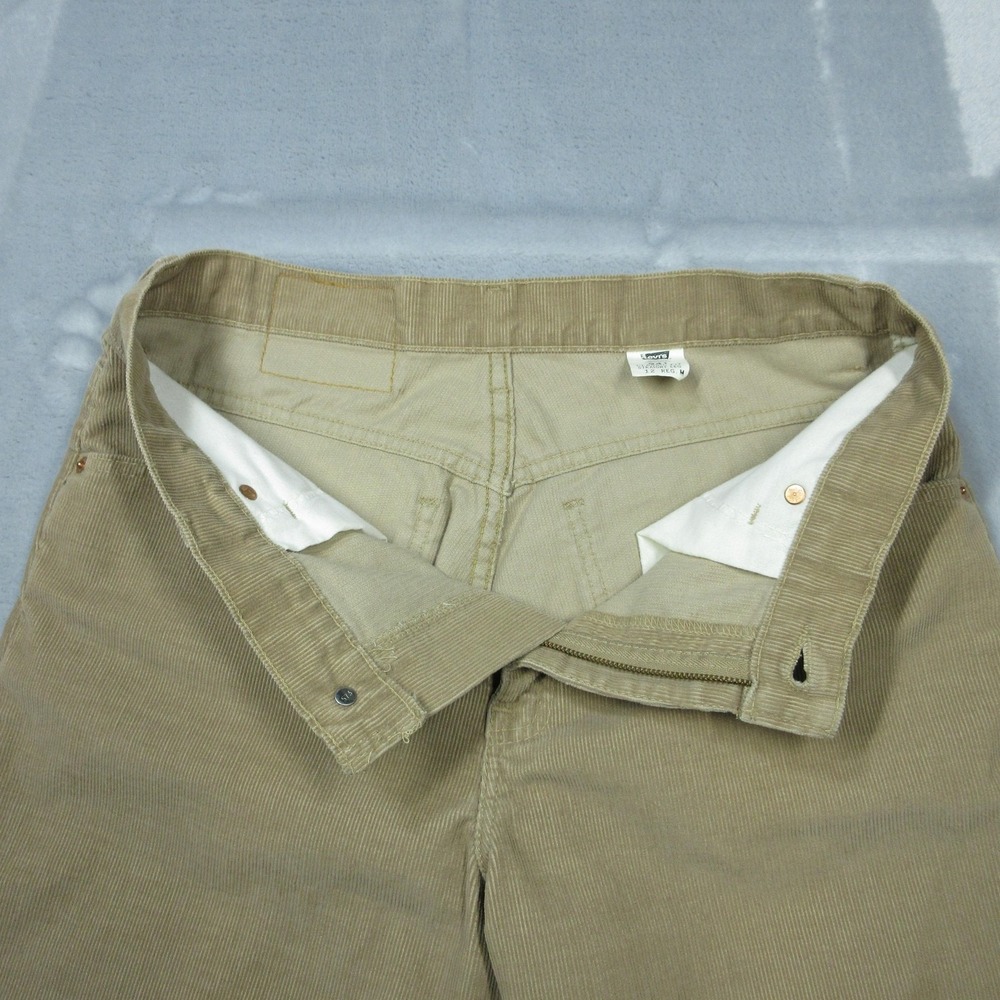 Vintage Levi's Corduroy Pants Womens 12 Khaki Straight Leg 941 Made USA 90s - Picture 11 of 16
